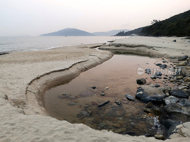 张香港大屿山沙湾泳滩