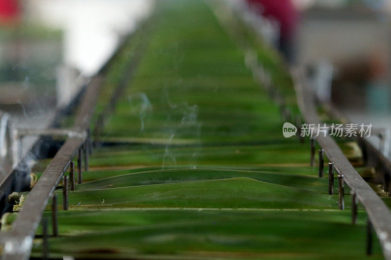 典型亚洲食品:“Otak-otak”(烤Attap叶包鱼饼)