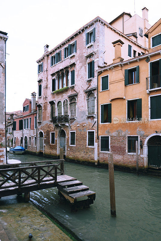 清晨意大利威尼斯的运河