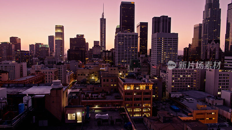 洛杉矶市中心的紫罗兰时光-无人机拍摄