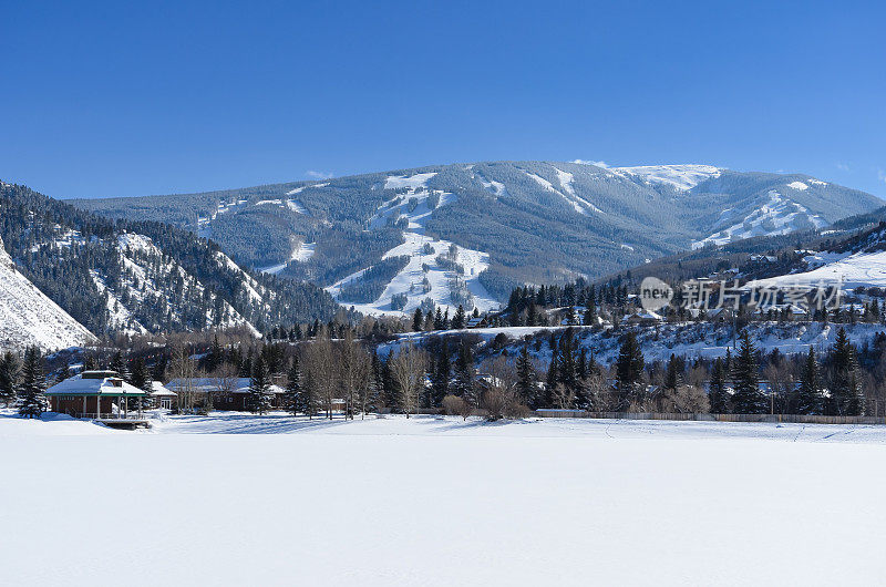 比弗溪滑雪场在诺丁汉湖