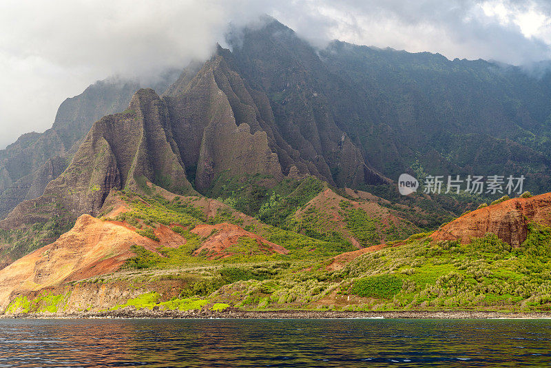 夏威夷考艾岛的纳帕利海岸