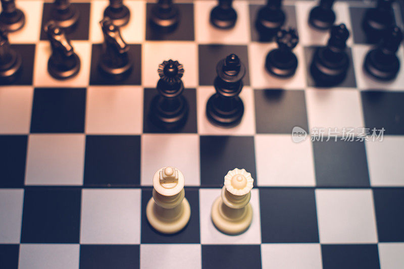 国际象棋棋盘游戏的高角度视图