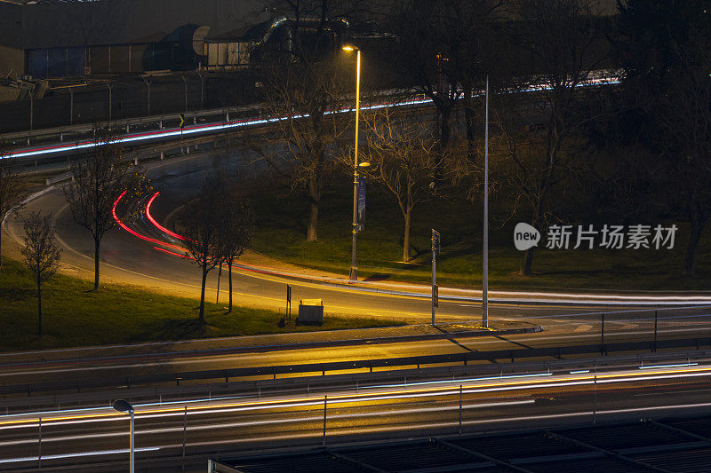 长曝光高速路口