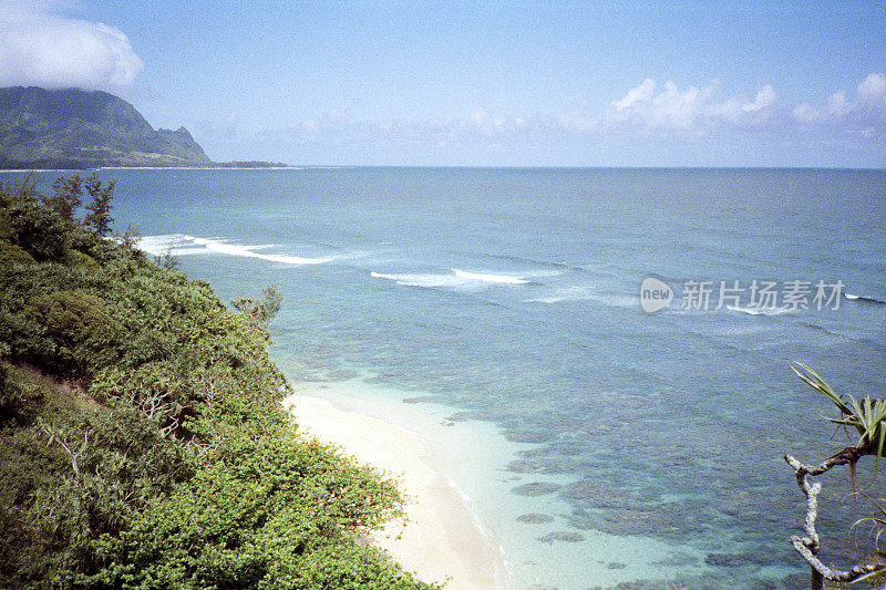 哈纳雷湾海滩