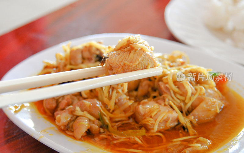 亚洲食物，美味的中国或泰国辣面条的一部分