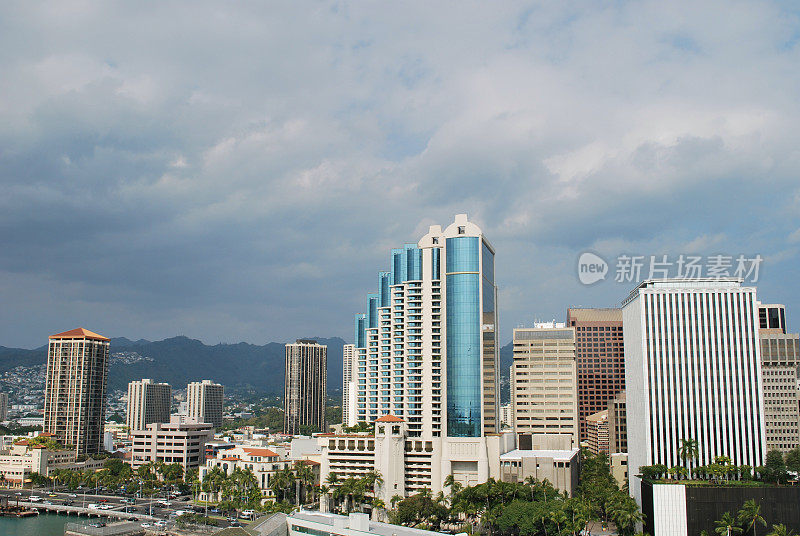 夏威夷檀香山市中心的天际线。