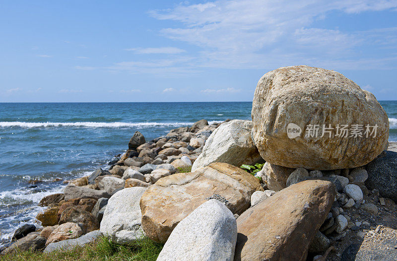 岩石海滩