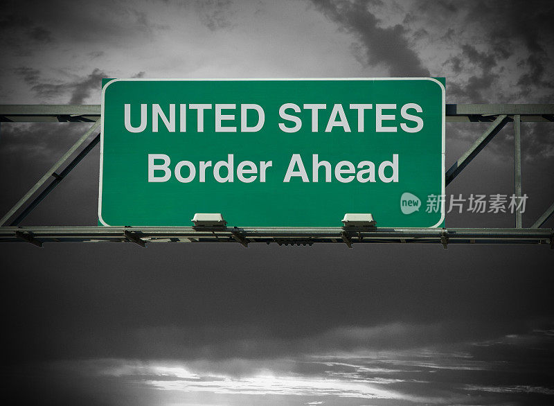 美国边境在前面