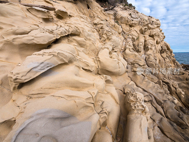 砂岩自然雕塑