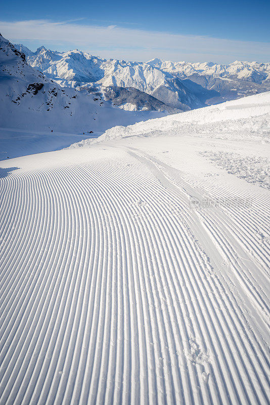 早上瑞士滑雪道