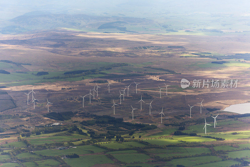 英格兰爱丁堡高地的风车发电机