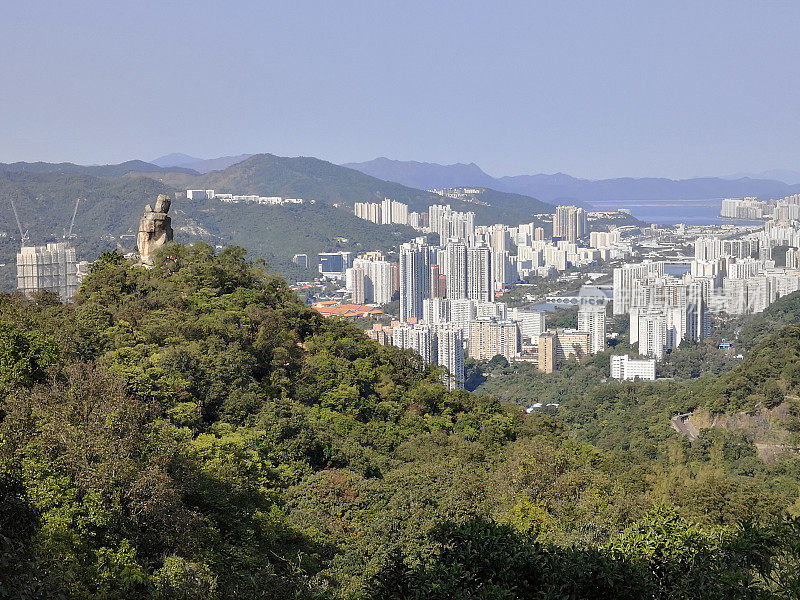 香港狮子山郊野公园阿妈石及沙田镇