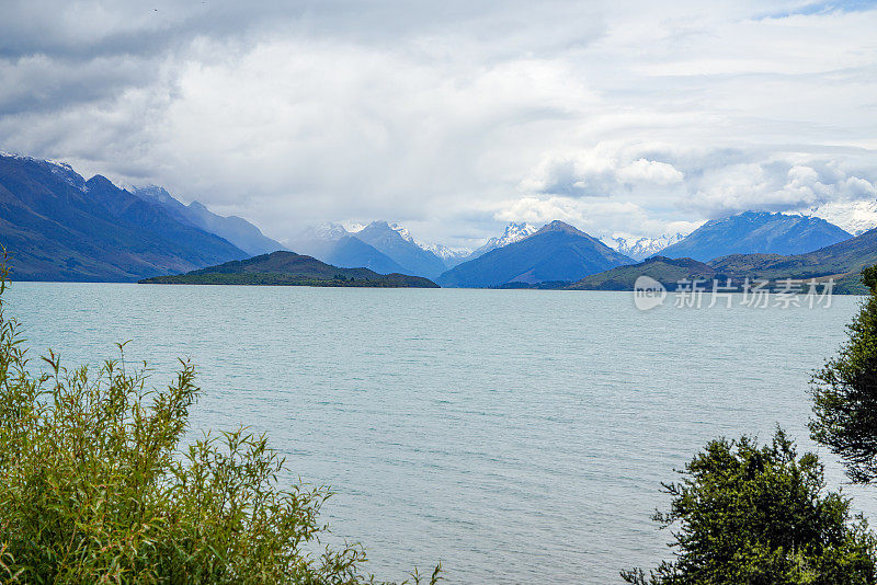 海耶斯湖展示景观附近的皇后镇，新西兰