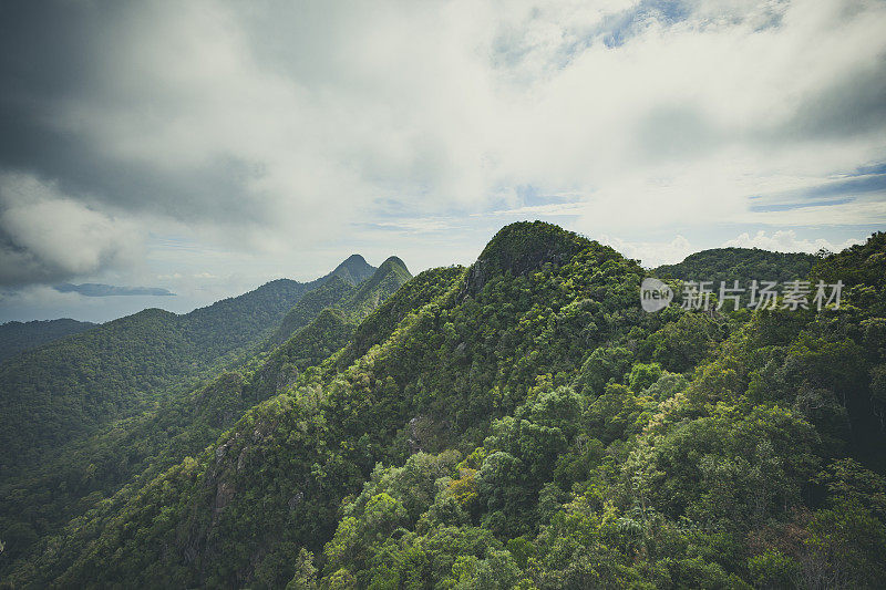 马来西亚兰卡威岛的山脊