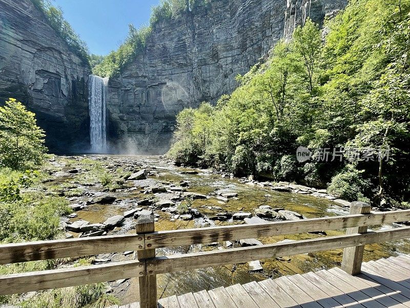 Taughannock瀑布州立公园，手指湖，纽约