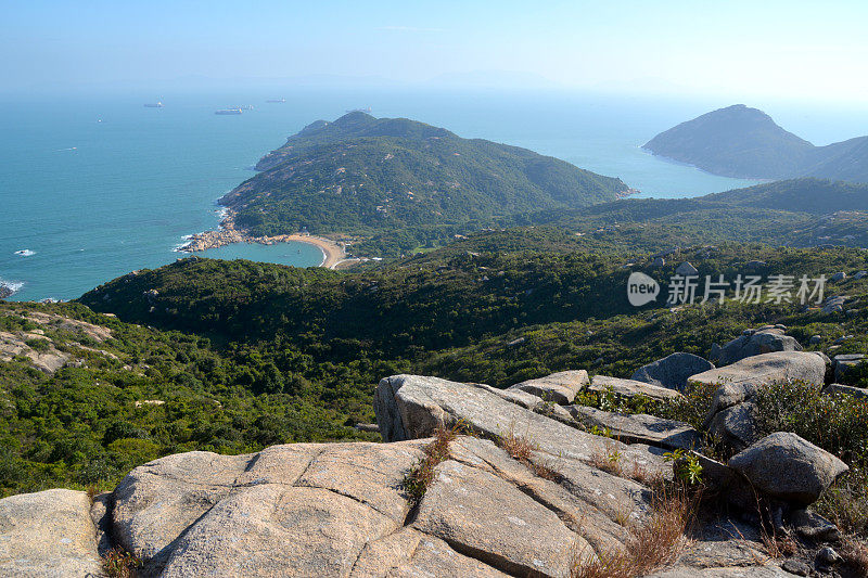 从香港南丫岛岭角山俯瞰全景
