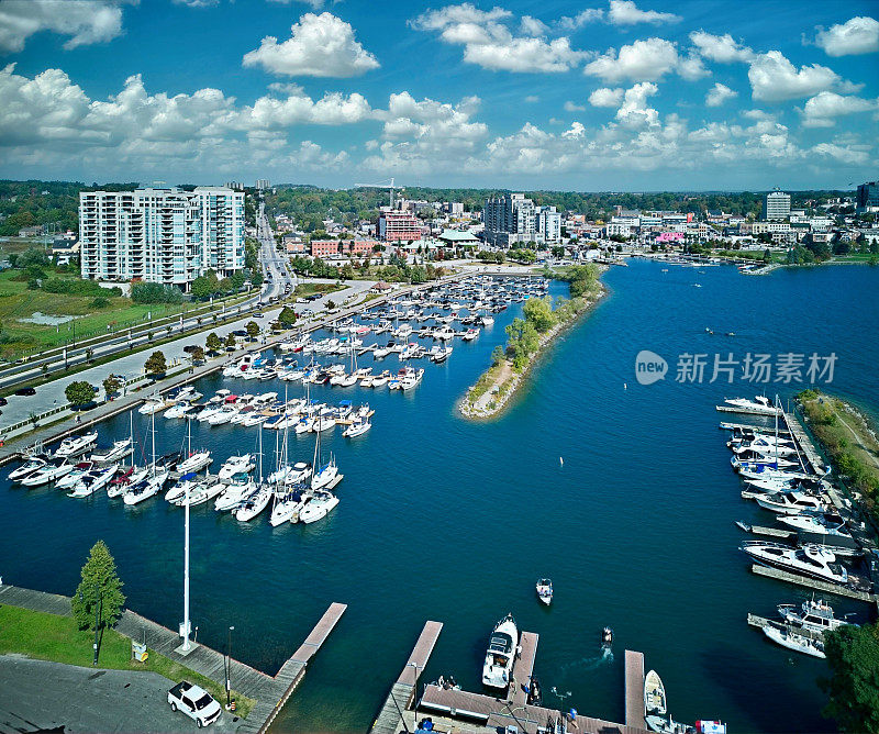 沿海小城市码头