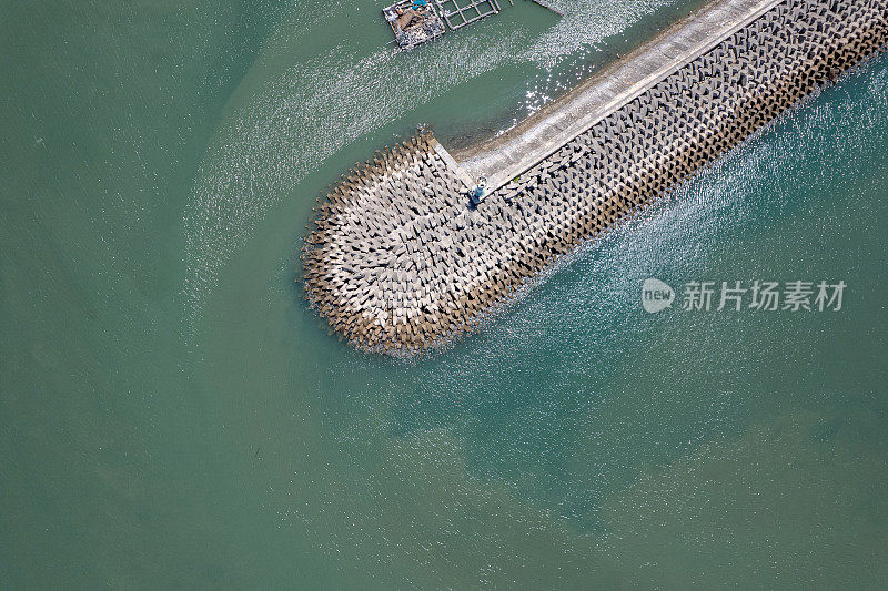 渔村港坝鸟瞰图