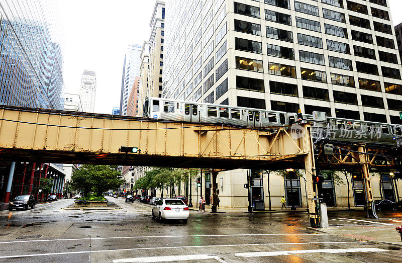 芝加哥高架火车。