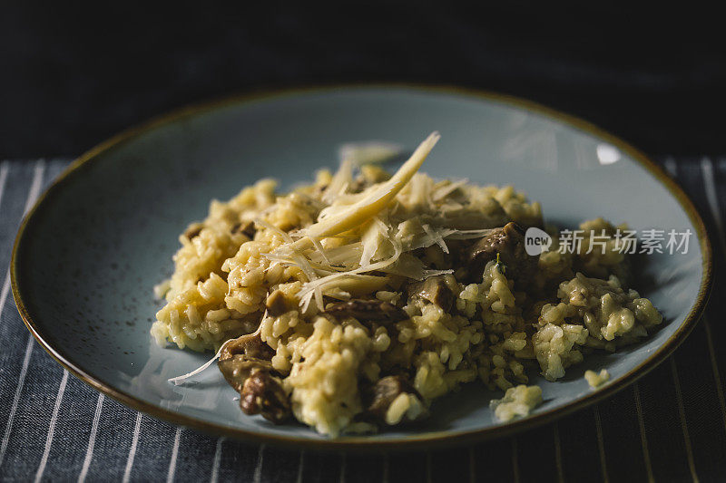 蘑菇烩饭