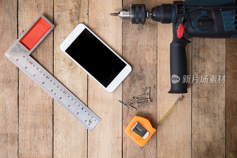 木工工具和智能手机