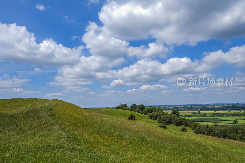 伯顿达塞特山俯瞰英国风景，英国中部的沃里克郡