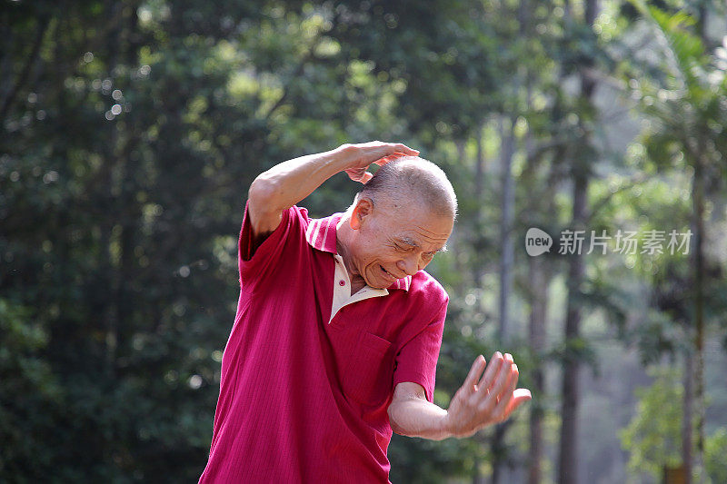 亚洲老年男性生活方式