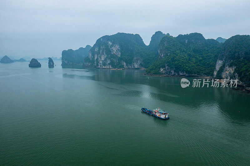 下龙湾游船