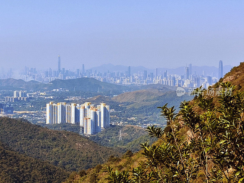 香港八仙岭郊野公园，深圳天际线