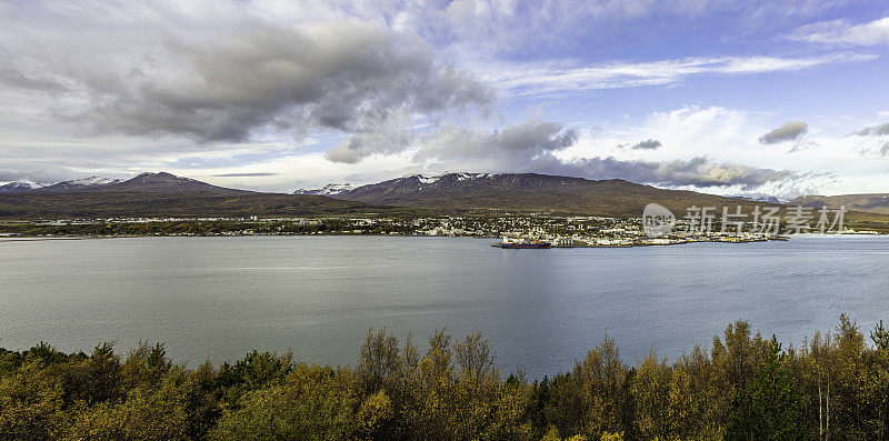 冰岛阿克雷里市全景