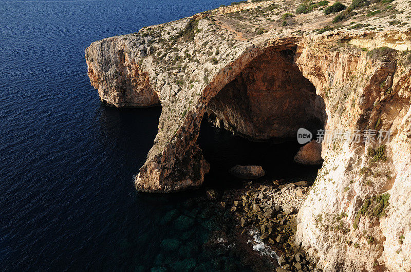 蓝色岩洞，马耳他群岛。