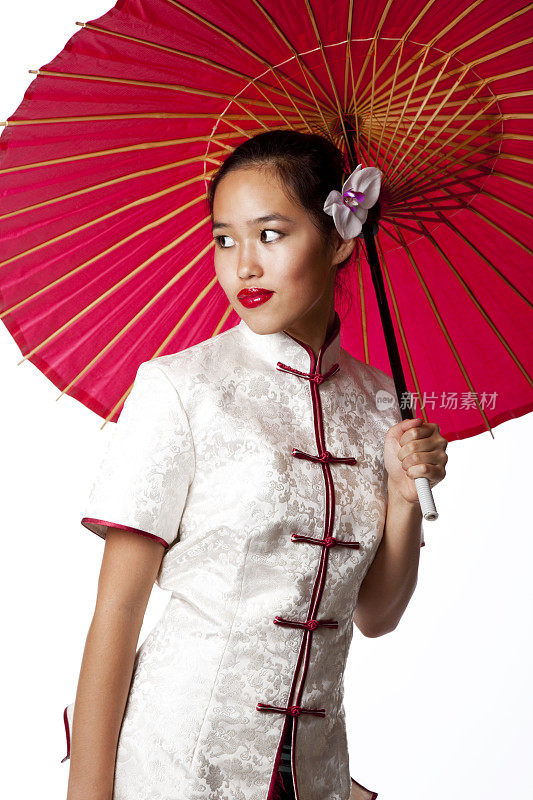 带伞的中国女孩