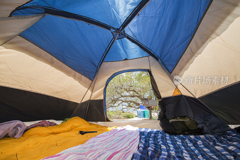 佛罗里达群岛露营地的帐篷内部