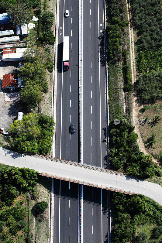 多车道高速公路阿