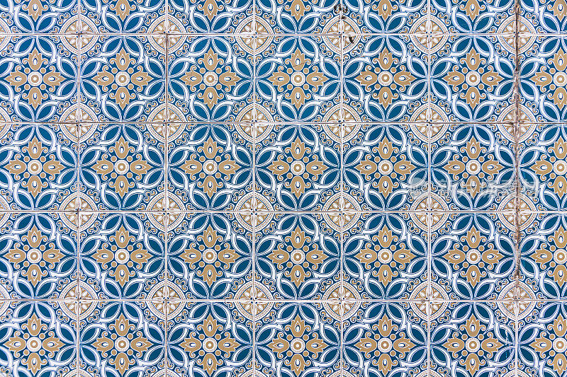 典型的葡萄牙老瓷砖(阿祖莱荷斯)