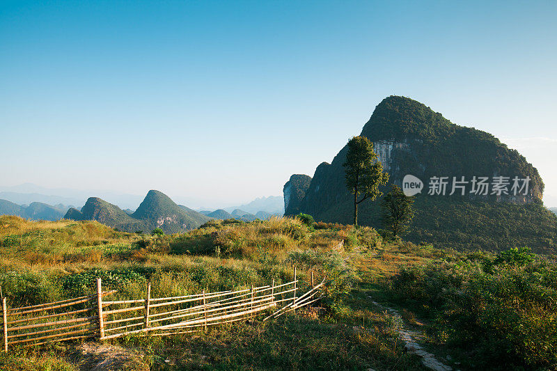 美丽的喀斯特山景观