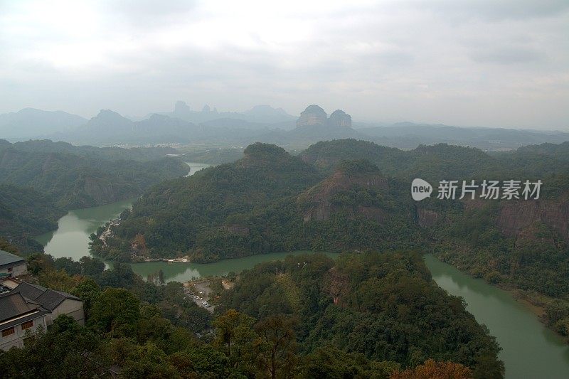 中国广东省丹霞山喀斯特景观