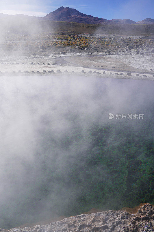 安托法加斯塔的圣佩德罗德阿塔卡马清晨的塔蒂奥间歇泉