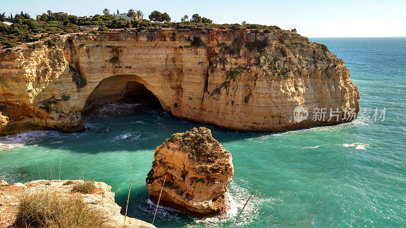 葡萄牙科沃卡沃埃罗海岸洞穴岩壁