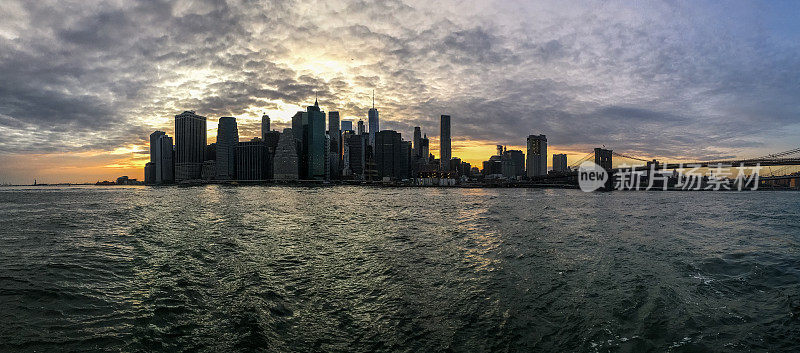 日落时分美丽的纽约天际线