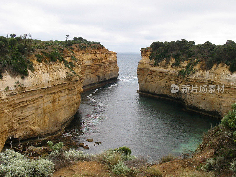 阿德湖峡谷