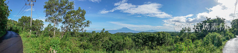 阿贡火山的全景，巴厘岛，印度尼西亚