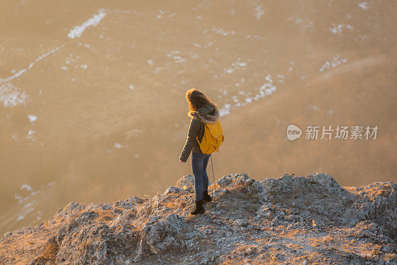 旅行者看风景