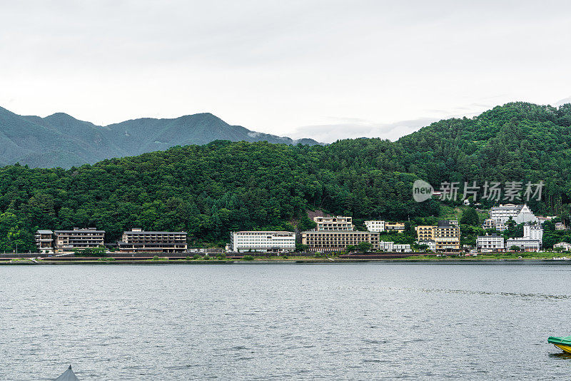 日本藤川口町的川口湖