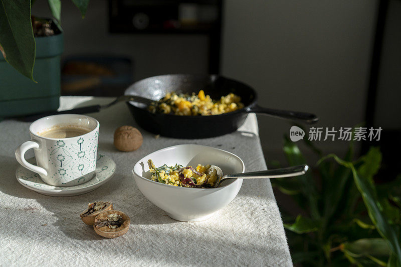 自制蔬菜鸡蛋炒饭