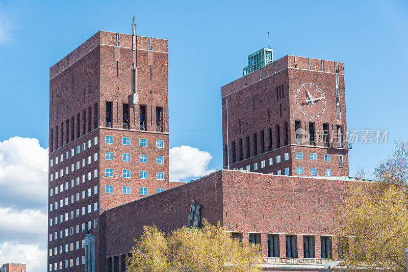 挪威奥斯陆——纪念性的红砖市政厅