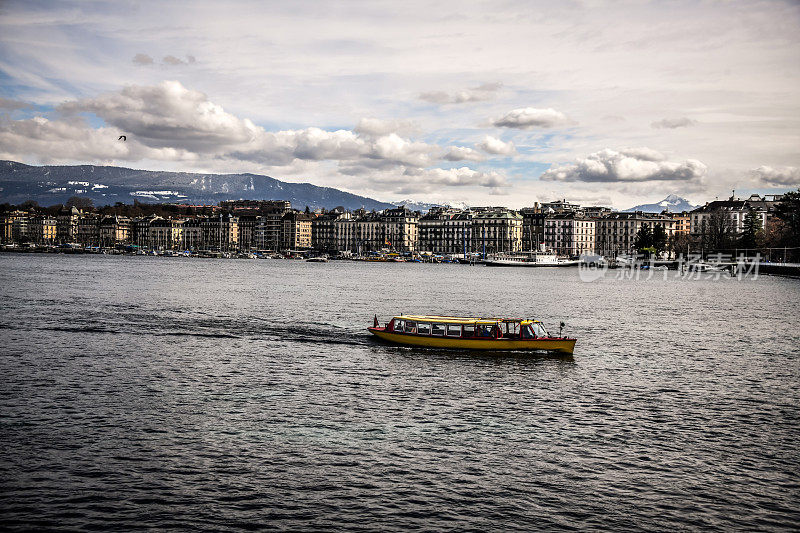 瑞士日内瓦湖上的游船