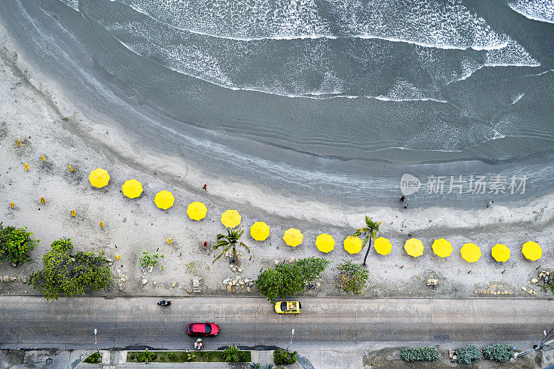 卡塔赫纳的海浪