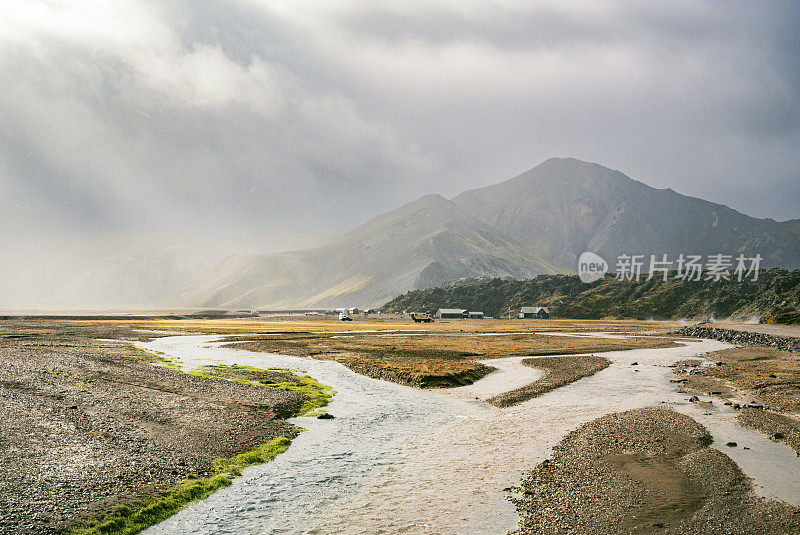 冰岛五颜六色的山脉